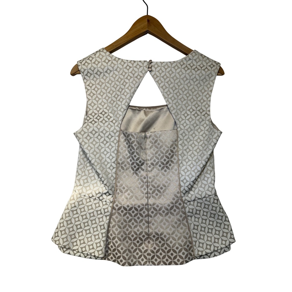 White House Black Market Peplum Top Gold Jacquard Cutout Back Sleeveless Size 8 - Picture 5 of 9